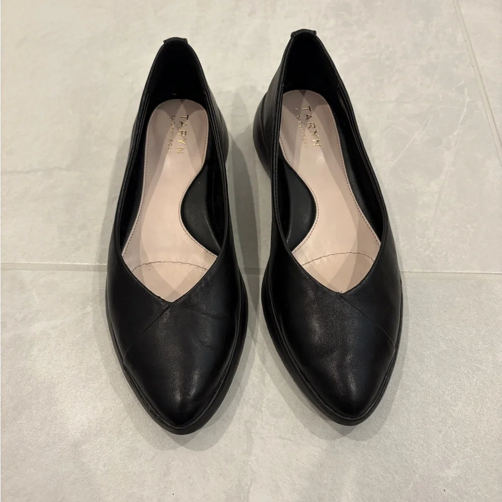 Taryn Rose Devon Napa Flats in Black Size 6.5